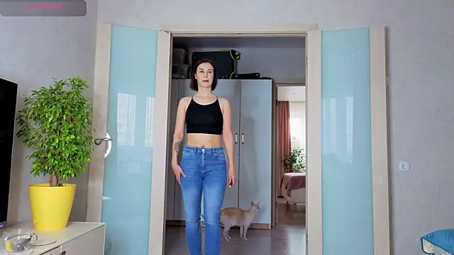 sweeetgirls2021 online show from 02-18-26, 03:04