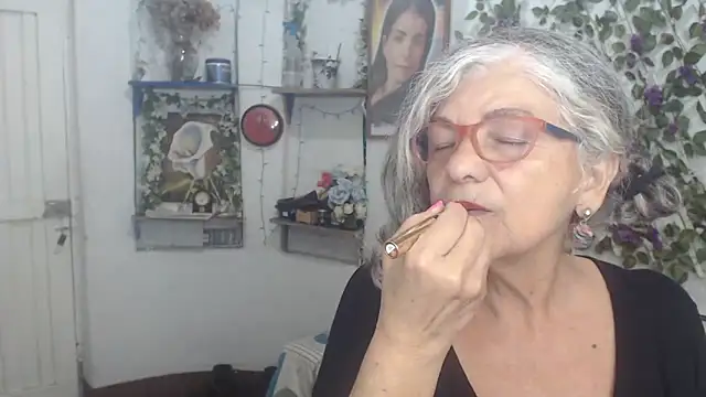 FunnyGrandma online show from 03-07-26, 12:17