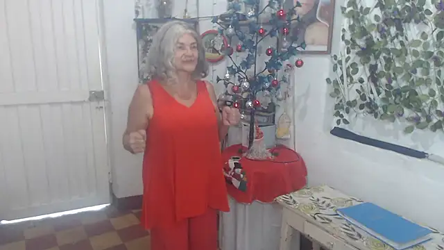 FunnyGrandma online show from 12-15-25, 09:20