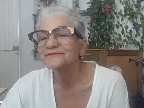 FunnyGrandma online show from 01-27-25, 09:33