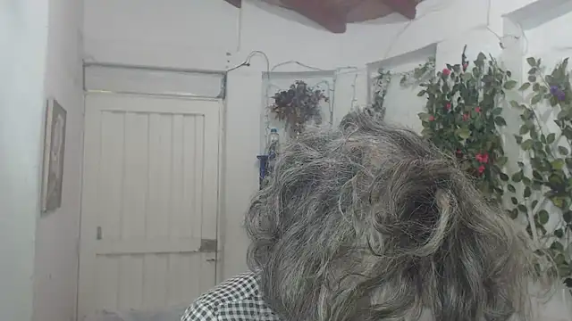 FunnyGrandma online show from 02-19-25, 01:29