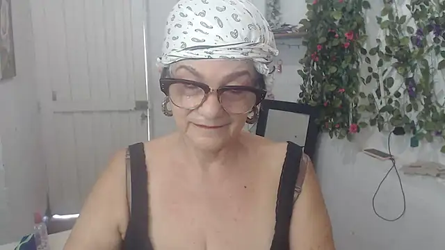 FunnyGrandma online show from 03-19-25, 05:50