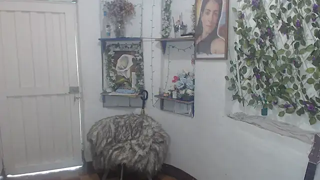 FunnyGrandma online show from 10-11-25, 07:48