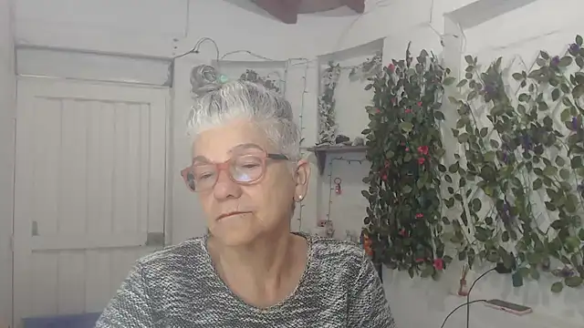 FunnyGrandma online show from 02-14-25, 04:15