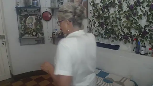 FunnyGrandma online show from 03-23-26, 12:22