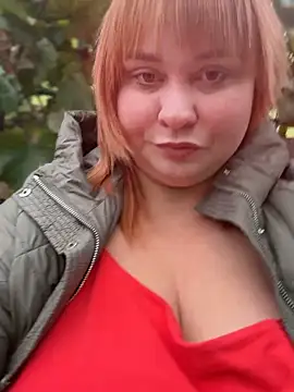 Snapshot of Model9798 chatting on 09-25-25, 06:19 Model9798 online show from 09-25-25, 06:19