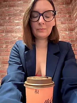 The Snowwhitee online show from 10-24-25, 09:08