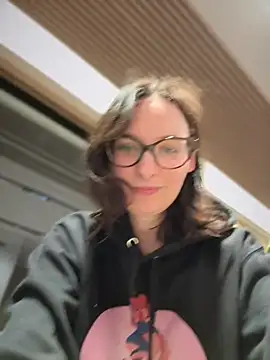 The Snowwhitee online show from 03-29-26, 06:42