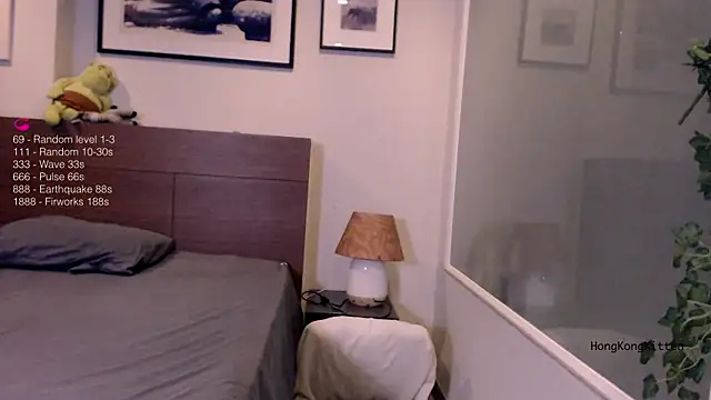 hongkongkitten online show from 07-10-26, 03:23