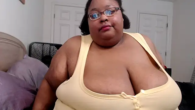 Loves Aura online show from 10-03-25, 11:50