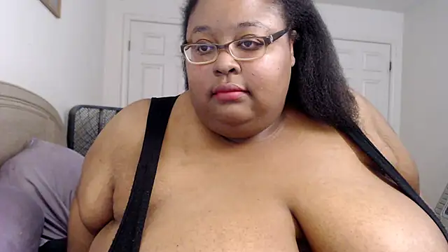 Loves Aura online show from 03-21-26, 12:45