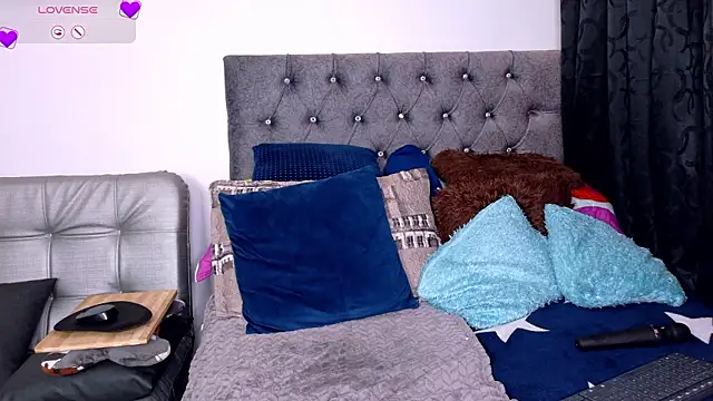 candy sex hot  online show from 03-10-26, 04:38