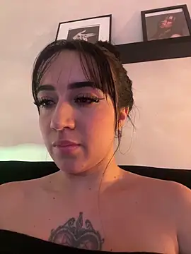 EmmyEvans1 online show from 02-02-26, 08:19