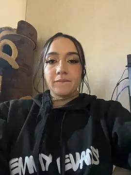 EmmyEvans1 online show from 11-21-25, 07:35