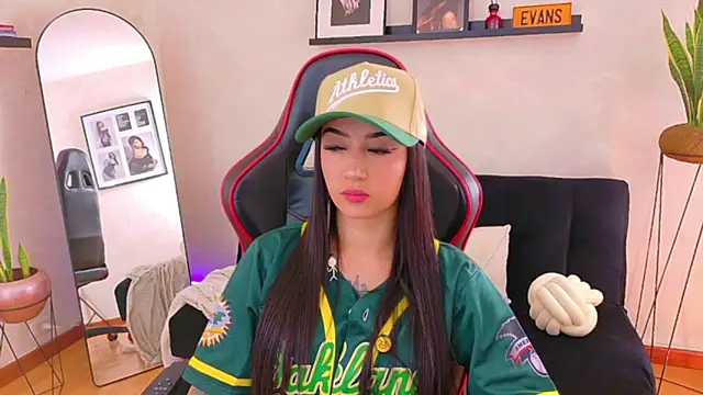 EmmyEvans1 online show from 02-28-26, 07:24