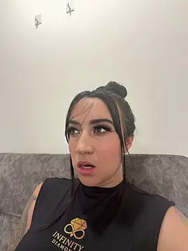 EmmyEvans1 online show from 03-29-26, 07:37