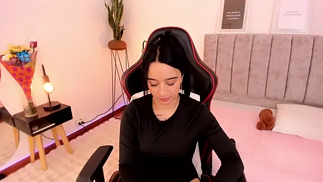 EmmyEvans1 online show from 03-10-25, 10:45