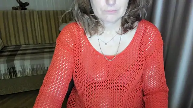 Snapshot of lauraoven chatting on 03-03-25, 05:52 lauraoven online show from 03-03-25, 05:52