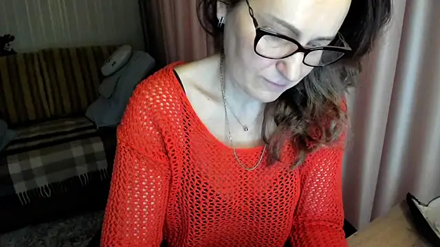 lauraoven online show from 02-09-26, 07:50