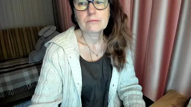 lauraoven online show from 02-12-26, 07:52