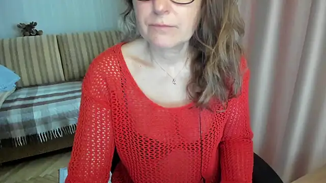 lauraoven online show from 03-25-26, 06:57