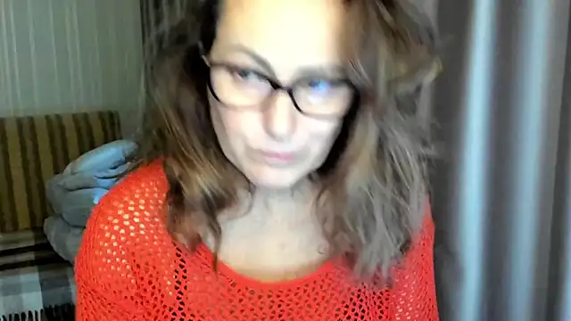 lauraoven online show from 11-05-25, 07:55