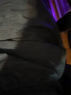 Snapshot of JohnnyBigShot chatting on 03-08-25, 12:44 JohnnyBigShot online show from 03-08-25, 12:44