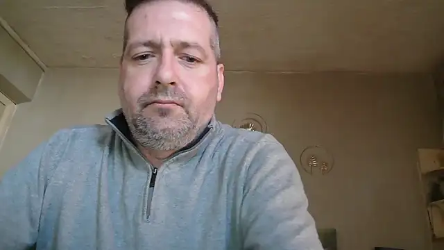 Snapshot of matrikes1 chatting on 03-31-26, 03:58 matrikes1 online show from 03-31-26, 03:58