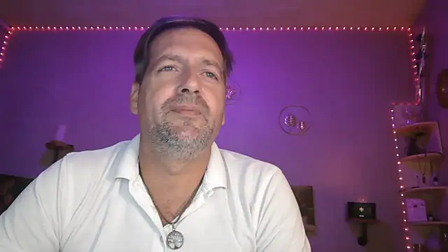 Snapshot of matrikes1 chatting on 10-10-25, 04:41 matrikes1 online show from 10-10-25, 04:41