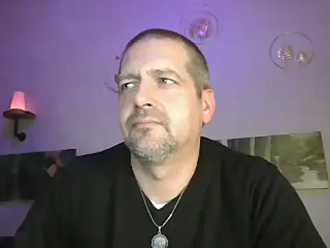 Snapshot of matrikes1 chatting on 02-10-25, 08:21 matrikes1 online show from 02-10-25, 08:21