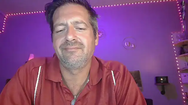 Snapshot of matrikes1 chatting on 09-25-25, 07:53 matrikes1 online show from 09-25-25, 07:53