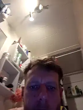 Kw8585kw online show from 11-29-25, 12:00