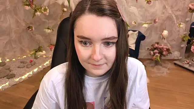 Snapshot of CloudGrace chatting on 03-03-26, 03:13 CloudGrace online show from 03-03-26, 03:13