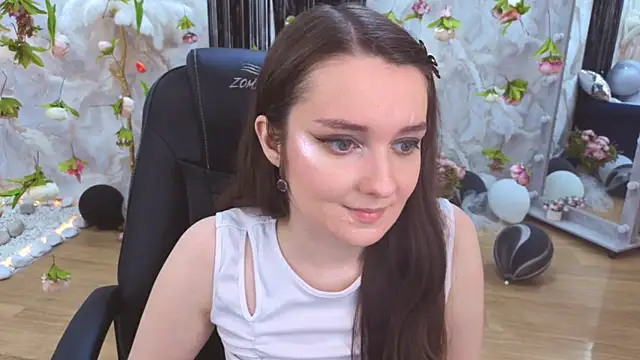 CloudGrace online show from 07-19-26, 06:15