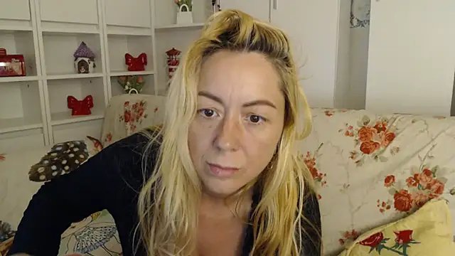 spell of love online show from 03-29-26, 01:40