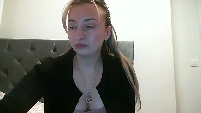 SusanCurt online show from 12-02-25, 06:53