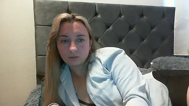 SusanCurt online show from 10-28-25, 10:36