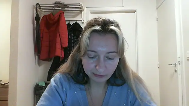 SusanCurt online show from 11-25-25, 10:48