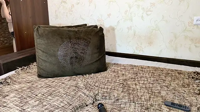 Snapshot of MARMELADINKA- chatting on 06-14-26, 01:12 MARMELADINKA- online show from 06-14-26, 01:12