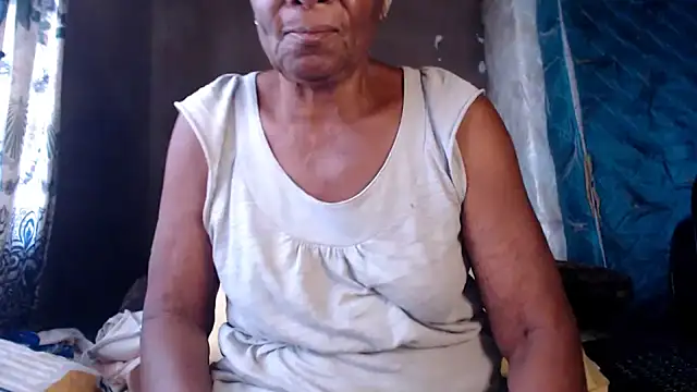 Snapshot of NaughtyGranny chatting on 05-10-26, 11:25 NaughtyGranny online show from 05-10-26, 11:25