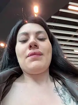 Snapshot of Wet__Bunny chatting on 05-16-26, 06:45 Wet Bunny online show from 05-16-26, 06:45