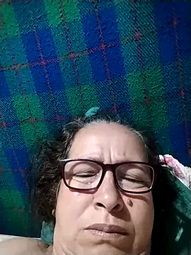 Snapshot of LaGochis07 chatting on 05-05-26, 10:40 LaGochis07 online show from 05-05-26, 10:40