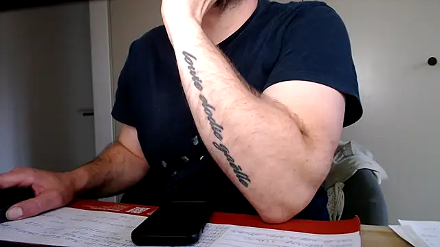 Snapshot of mrbigballs chatting on 05-07-26, 06:44 mrbigballs online show from 05-07-26, 06:44