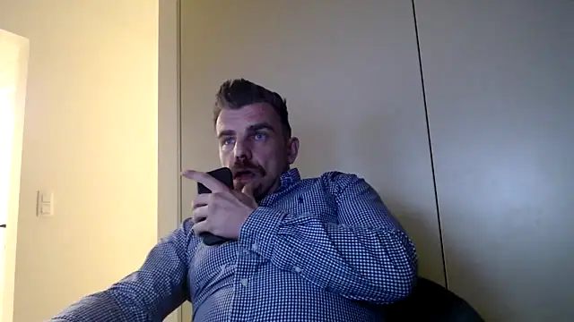 Snapshot of mrbigballs chatting on 05-01-26, 09:53 mrbigballs online show from 05-01-26, 09:53