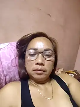 Snapshot of asianwet4u chatting on 10-04-25, 12:12 asianwet4u online show from 10-04-25, 12:12