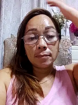 Snapshot of asianwet4u chatting on 10-05-25, 09:16 asianwet4u online show from 10-05-25, 09:16