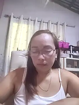 Snapshot of asianwet4u chatting on 09-25-25, 03:23 asianwet4u online show from 09-25-25, 03:23