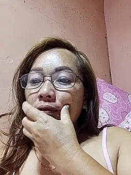 Snapshot of asianwet4u chatting on 10-04-25, 04:08 asianwet4u online show from 10-04-25, 04:08