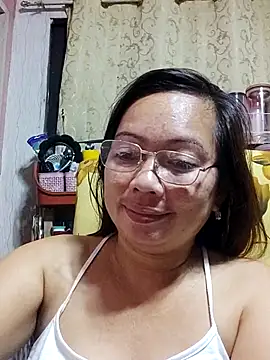 Snapshot of asianwet4u chatting on 03-06-25, 08:37 asianwet4u online show from 03-06-25, 08:37