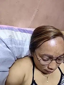 Snapshot of asianwet4u chatting on 10-12-25, 01:07 asianwet4u online show from 10-12-25, 01:07